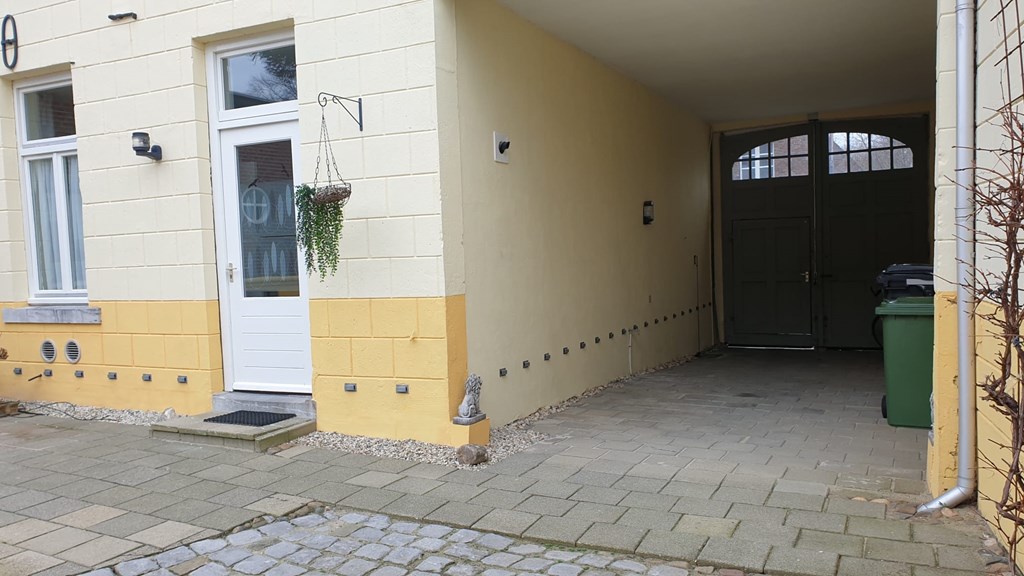 Hoofdstraat 40A - Poort - Fietsenstalling - gezamelijke vuilcontainer.jpg